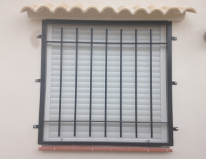 Metal Single window nr 16 home security in Murcia by Eriks Metal Work