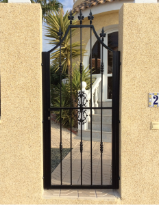 Metal Single Gate nr 30 home security in Murcia by Eriks Metal Work