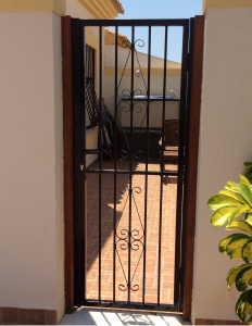 Metal Single Gate nr 3 home security in Murcia by Eriks Metal Work