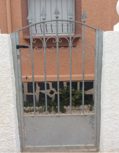 Metal Single Gate nr 12 home security in Murcia by Eriks Metal Work