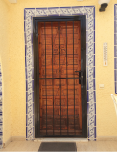 Metal Single doors nr 3 home security in Murcia by Eriks Metal Work
