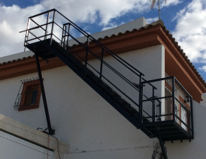 Metal Cornered stairs nr 6 home security in Murcia by Eriks Metal Work