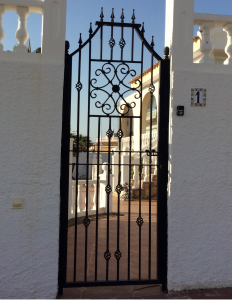 Metal Single Gate nr 29 home security in Murcia by Eriks Metal Work